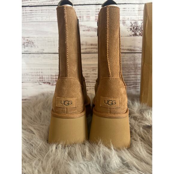 UGG-Australia classic twin seam new height boots new with box size 8 tan - Picture 5 of 13